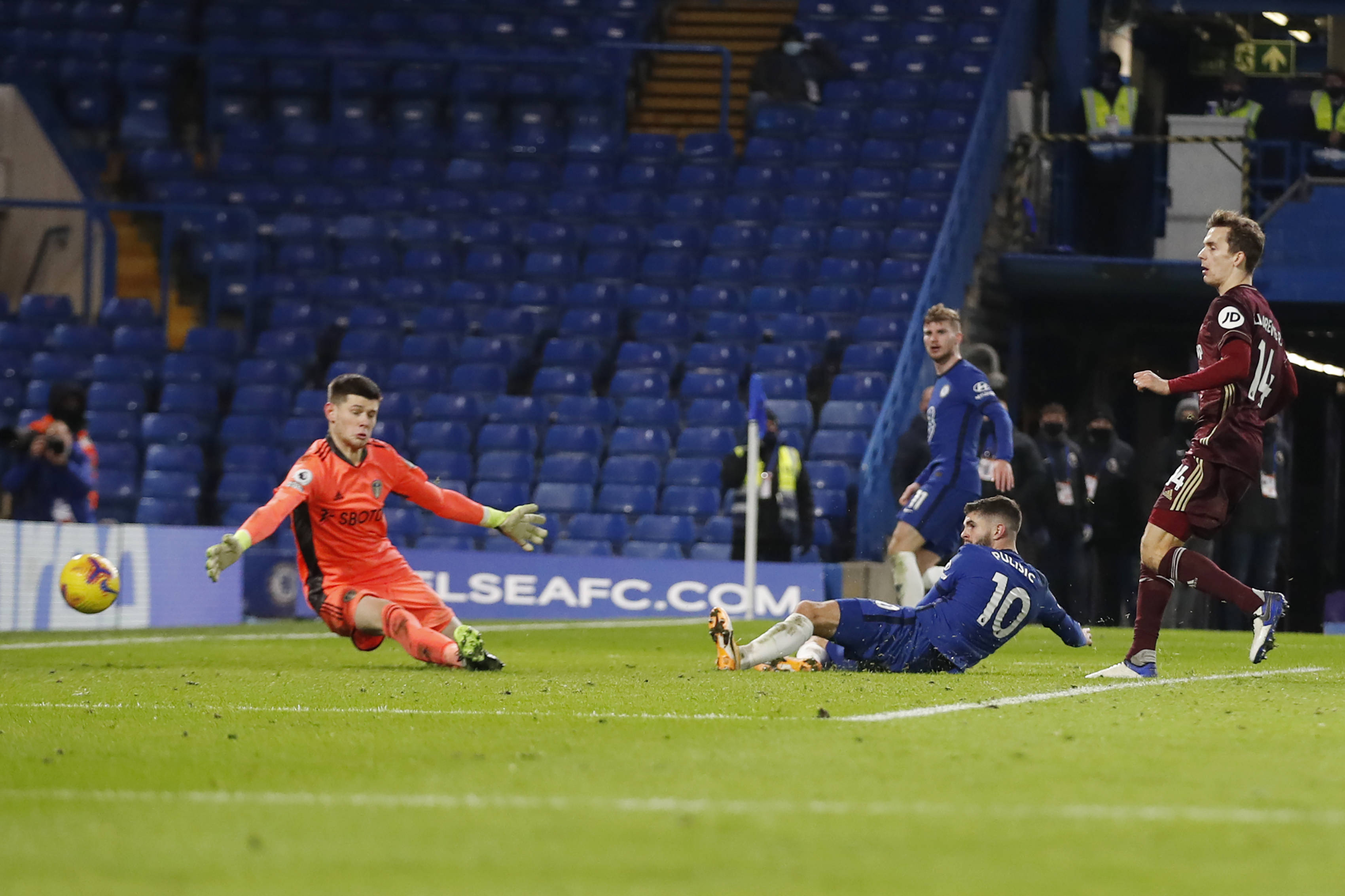 它在表层的 它在表层的